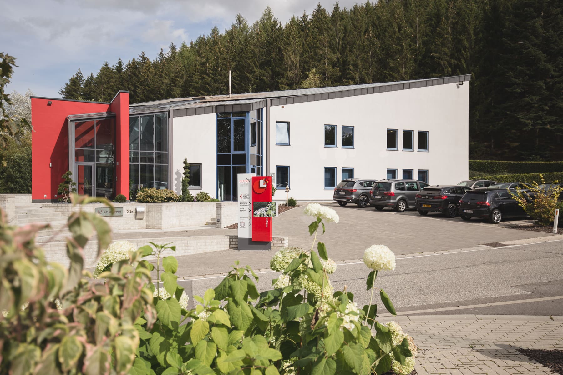 https://business.thomasleufgen.com/wp-content/uploads/2022/10/TL0243-062.jpg